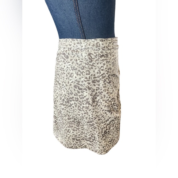 Free People Leopard Printed Fake Out Faux Wrap Skirt Light Combo Size 4 - Picture 3 of 7